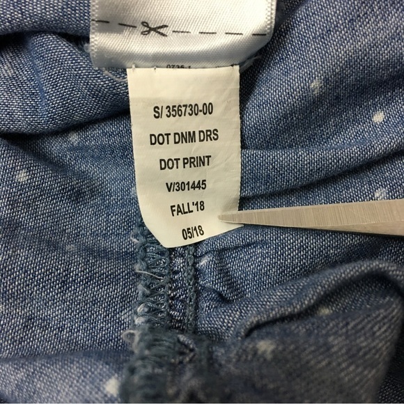 GAP Baby Polka Dot Chambray Dress Ruffle Long Sleeve Button Front Denim Size 2T - Picture 8 of 10